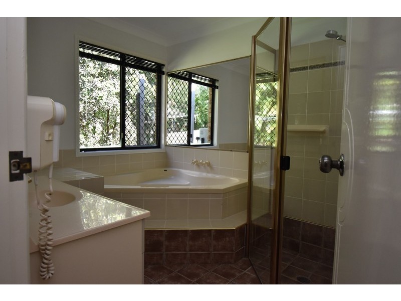 33 Illawarra Dr, Cooroibah QLD 4565