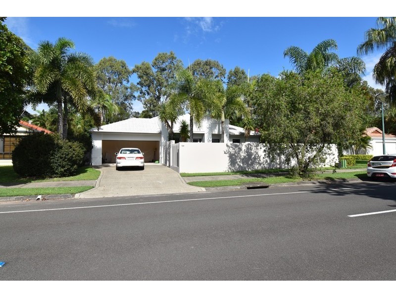 124 Shorehaven Dr, Noosa Waters QLD 4566