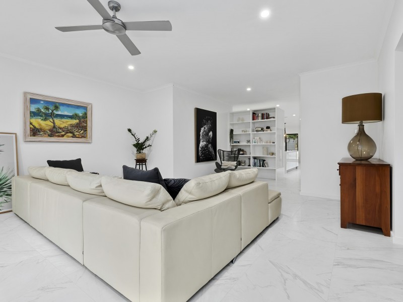 124 Shorehaven Dr, Noosa Waters QLD 4566