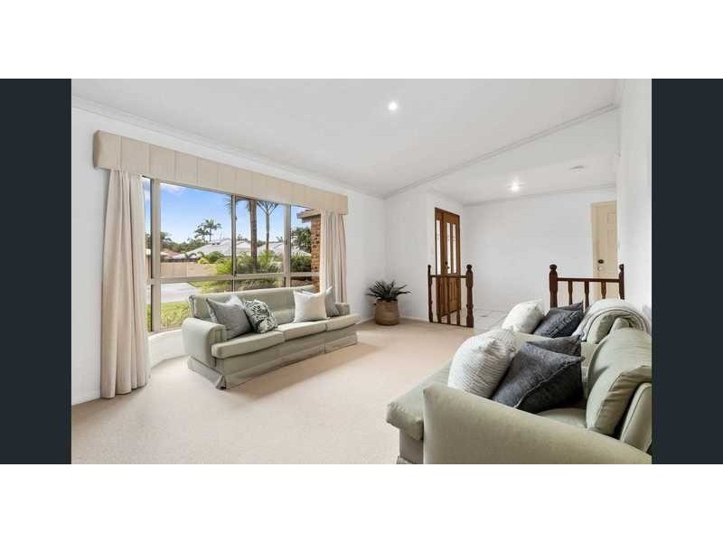 22 Seacove Crt, Noosaville QLD 4566