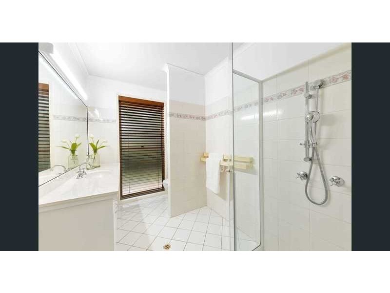 22 Seacove Crt, Noosaville QLD 4566