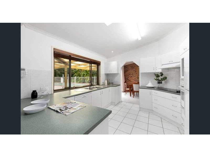 22 Seacove Crt, Noosaville QLD 4566