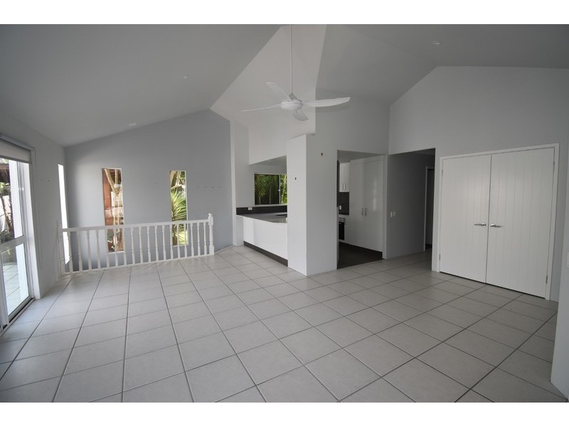 3/65 Southern Cross Pde, Sunrise Beach QLD 4567