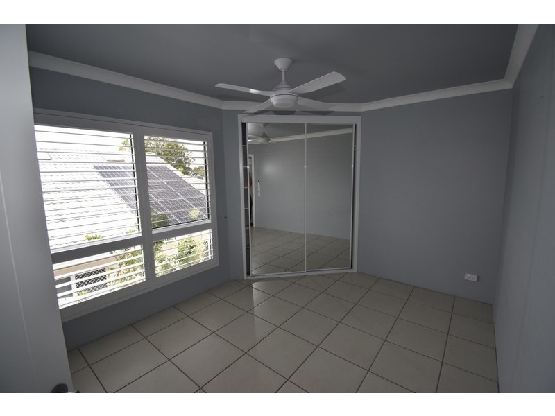 3/65 Southern Cross Pde, Sunrise Beach QLD 4567