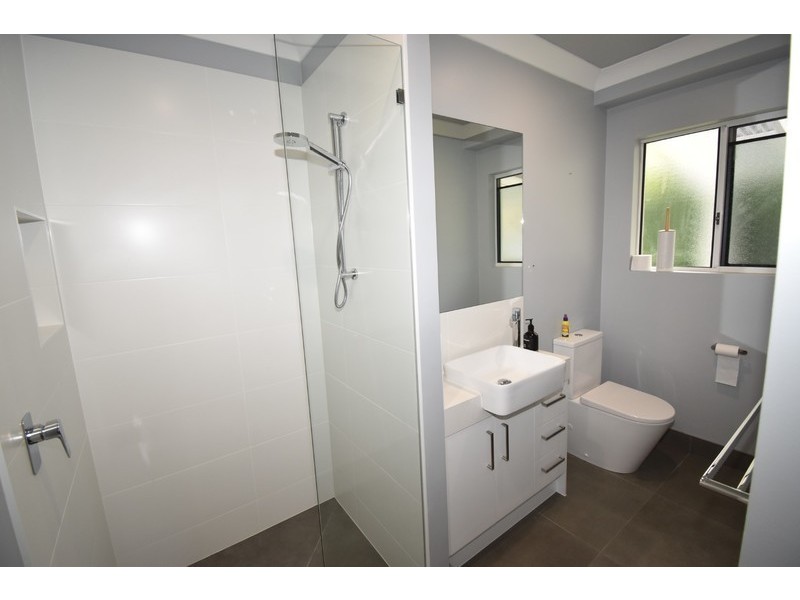 3/65 Southern Cross Pde, Sunrise Beach QLD 4567