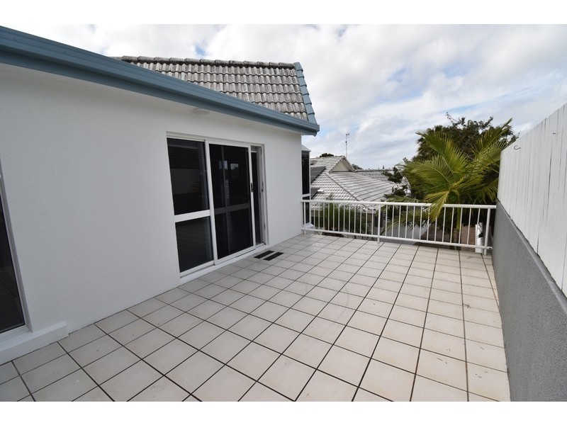 3/65 Southern Cross Pde, Sunrise Beach QLD 4567