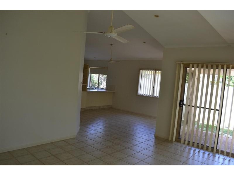 10B Sarena Crt, Sunrise Beach QLD 4567