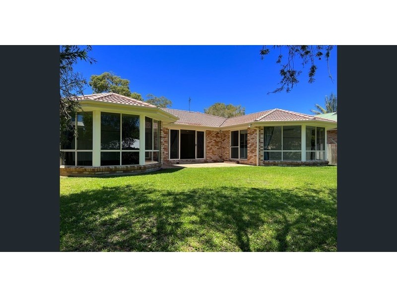 33 Golf Course Drive, Tewantin QLD 4565