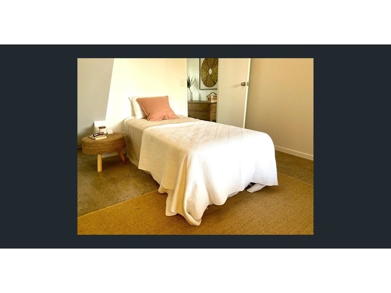 10 Val Crescent, Noosaville QLD 4566