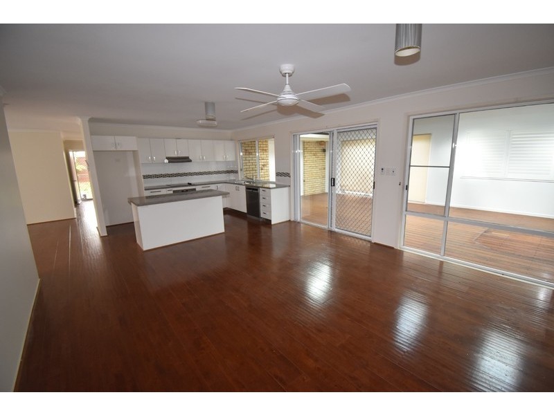 5 Stardust Crt, Sunrise Beach QLD 4567