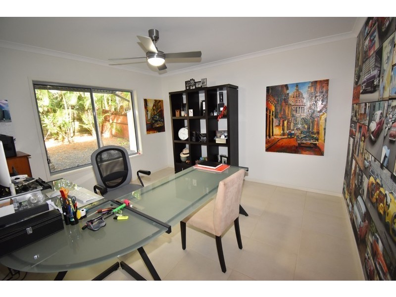 10 Waterside Crt, Noosa Waters QLD 4566