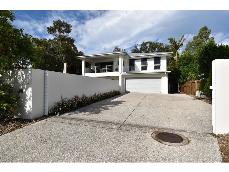 10 Waterside Crt, Noosa Waters QLD 4566