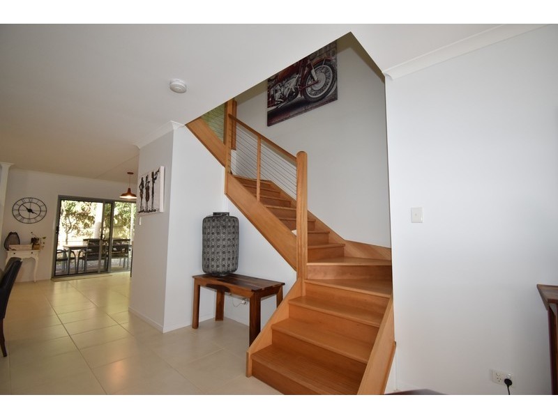 10 Waterside Crt, Noosa Waters QLD 4566