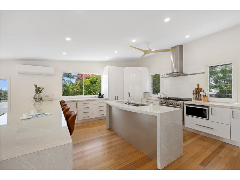 25 Arkana Drive, Noosa Heads QLD 4567