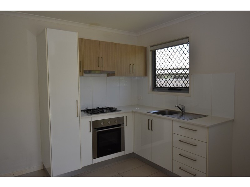 2/24 Kamala cres, Peregian Springs QLD 4573