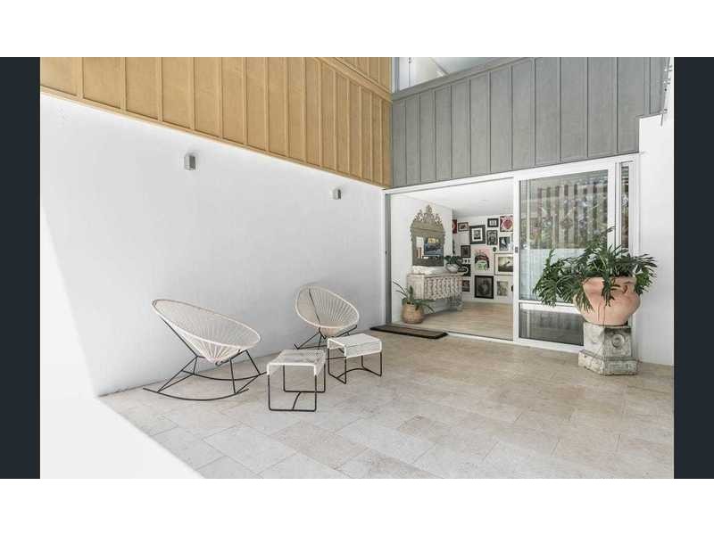 3 Wild Apple Crt, Noosa Heads QLD 4567