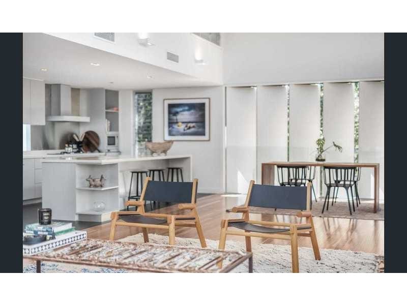 3 Wild Apple Crt, Noosa Heads QLD 4567