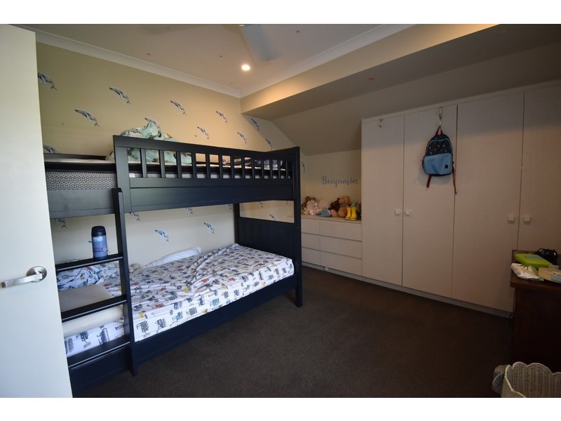 8 Sternlight Street, Noosa Waters QLD 4566