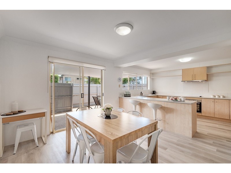 100/223 Weyba Rd, Noosaville QLD 4566