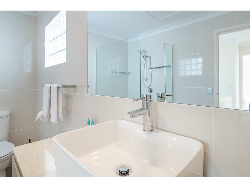 100/223 Weyba Rd, Noosaville QLD 4566