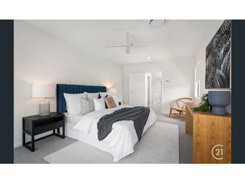 2/239 Weyba Rd, Noosaville QLD 4566