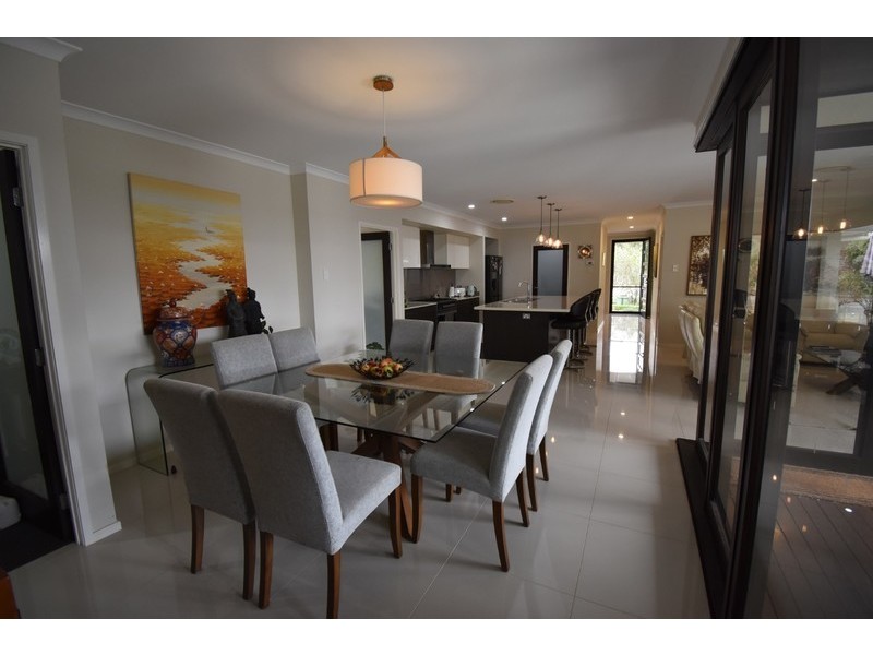 17 Jailee CCT, Noosaville QLD 4566