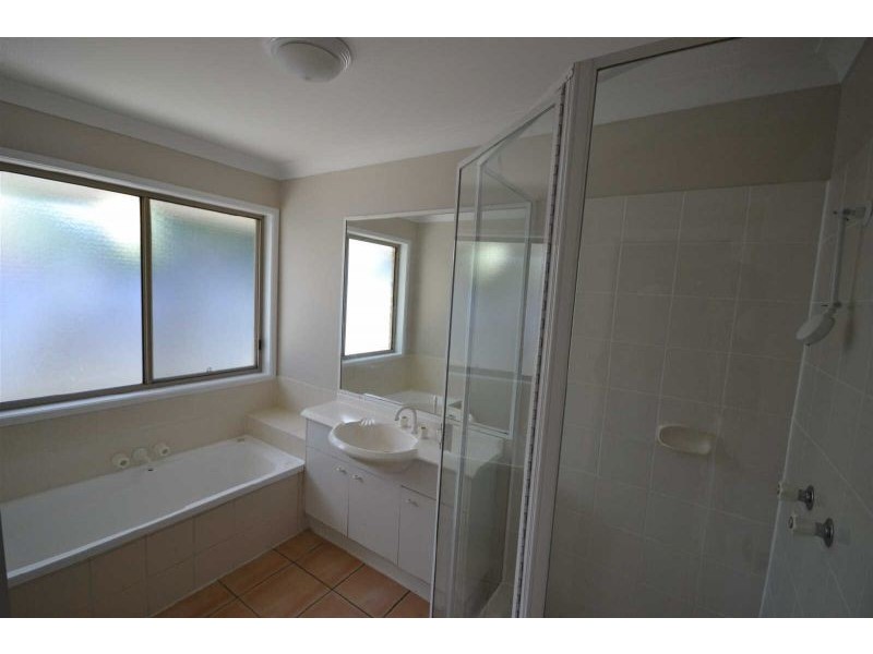 4 Bluebell Court, Noosaville QLD 4566