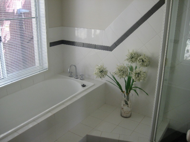 15 Shorehaven Drive, Noosaville QLD 4566