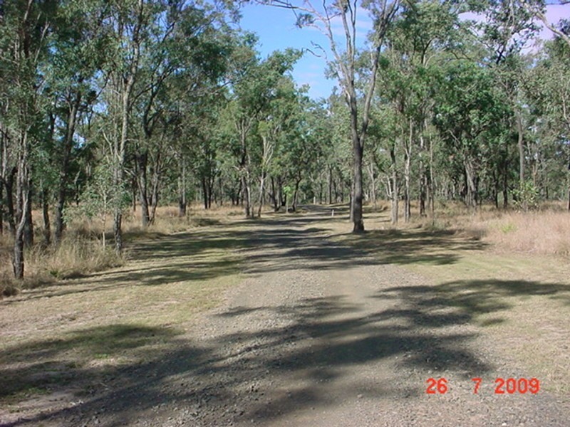 8 Forest Ridge Road, Grandchester QLD 4340