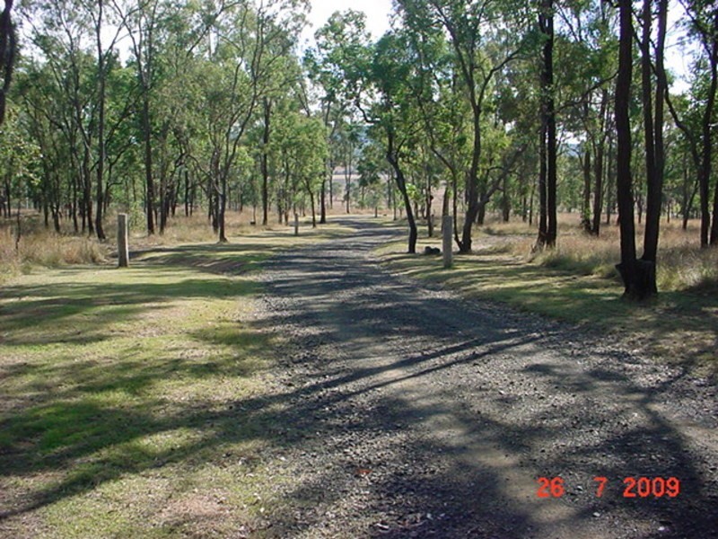 8 Forest Ridge Road, Grandchester QLD 4340