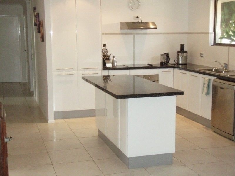 2 Ross  Court, Tewantin QLD 4565