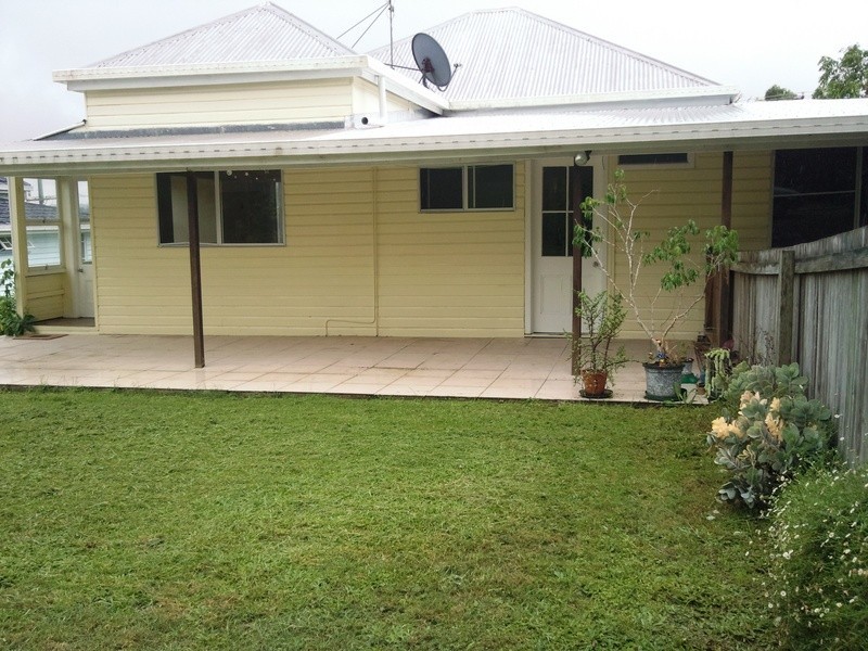 30 Tewantin Road, Cooroy QLD 4563