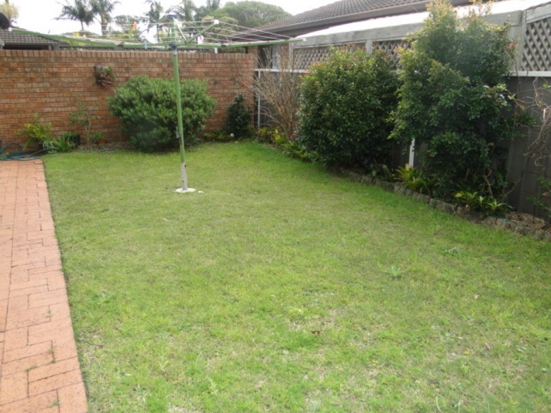 2/18 Shoreline Cres, Fingal Bay NSW 2315