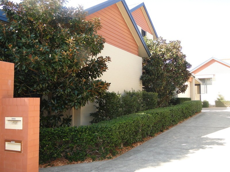 2/11 Dalton Street, Nelson Bay NSW 2315