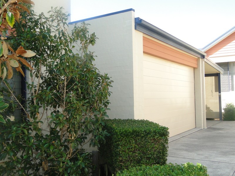 2/11 Dalton Street, Nelson Bay NSW 2315