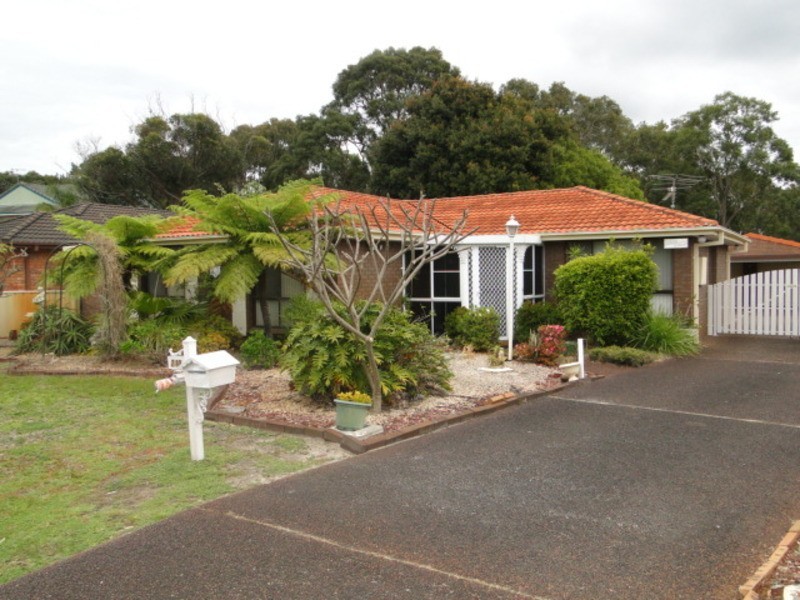 240 Sandy Point Road, Salamander Bay NSW 2317