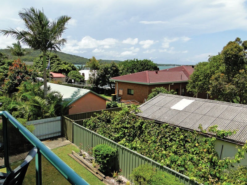 4 /17  Soldiers Point Road, Soldiers Point NSW 2317