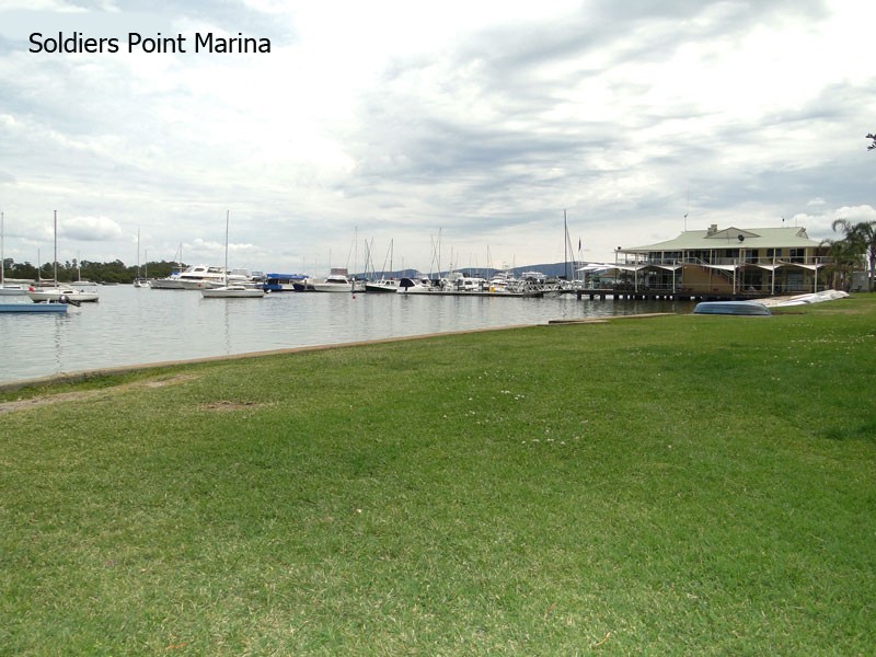 4 /17  Soldiers Point Road, Soldiers Point NSW 2317