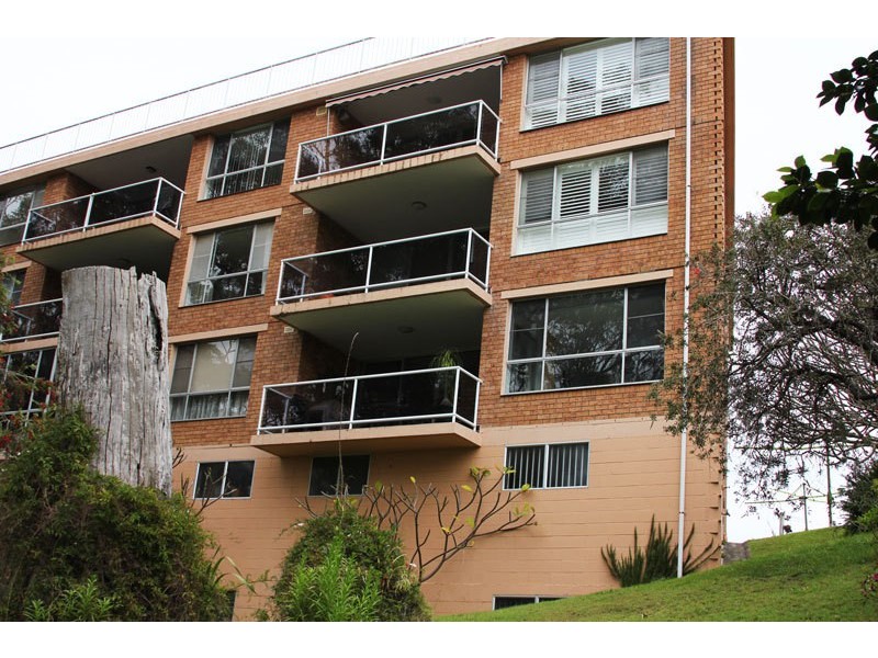 1/2 Thurlow Avenue, Nelson Bay NSW 2315