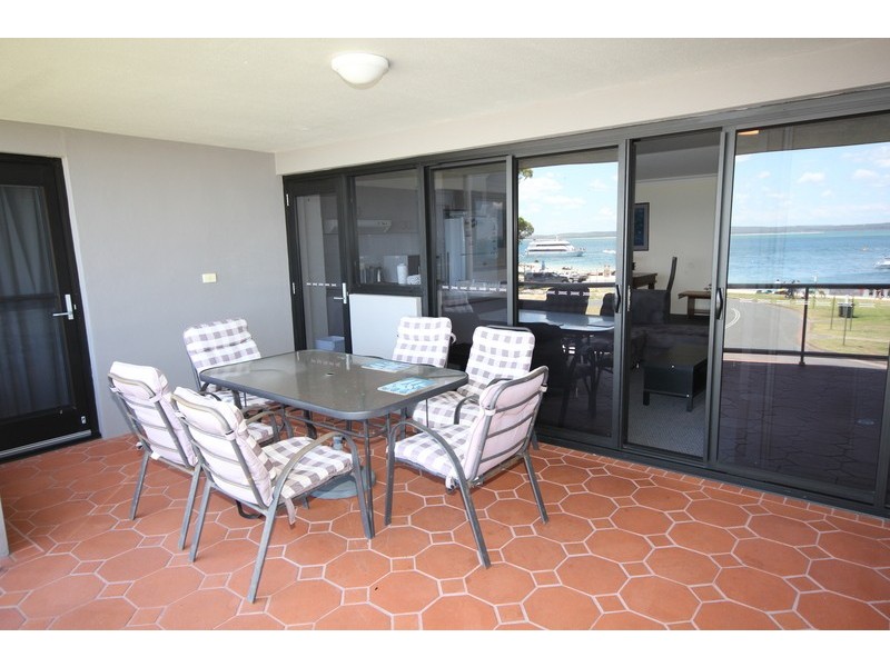 6/11 Columbia Close, Nelson Bay NSW 2315