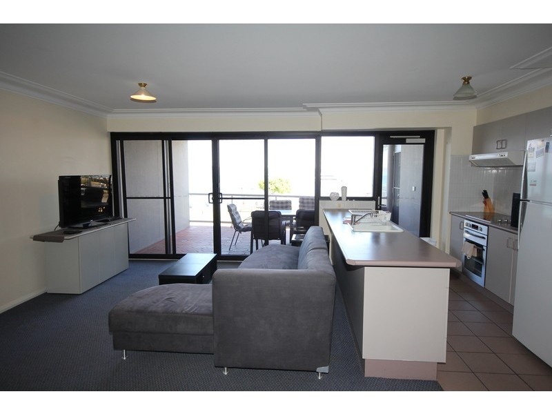 6/11 Columbia Close, Nelson Bay NSW 2315