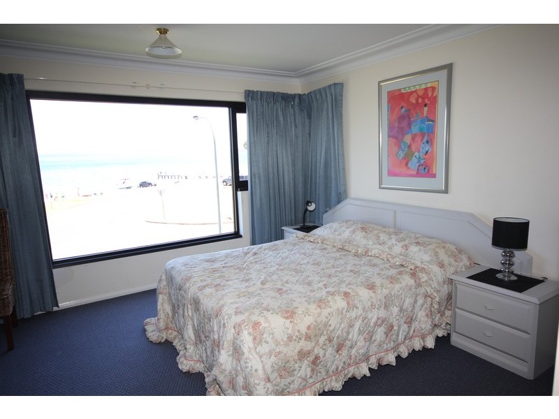 6/11 Columbia Close, Nelson Bay NSW 2315