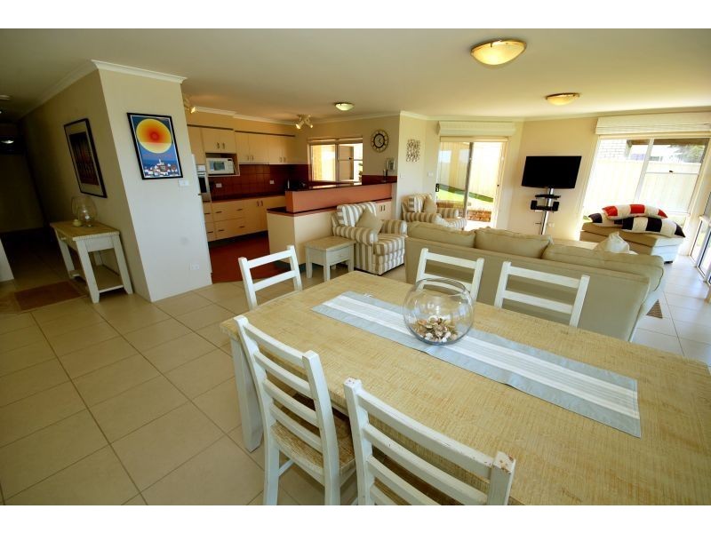 1/131 Soldiers Point Road, Soldiers Point NSW 2317