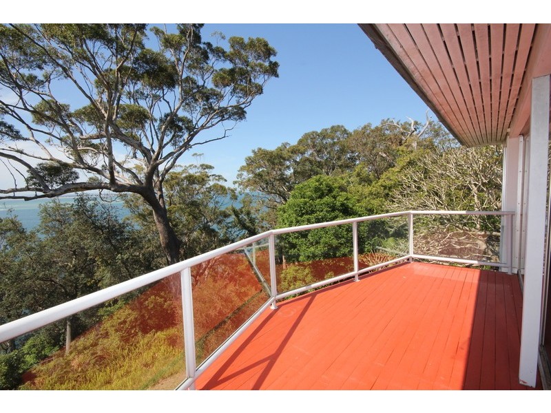 10 Thurlow Avenue, Nelson Bay NSW 2315