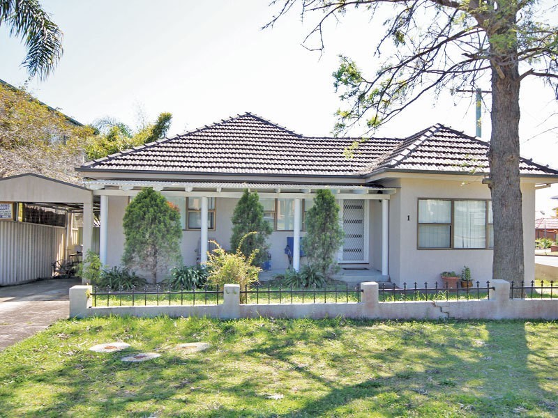 1 Moorooba Crescent, Nelson Bay NSW 2315