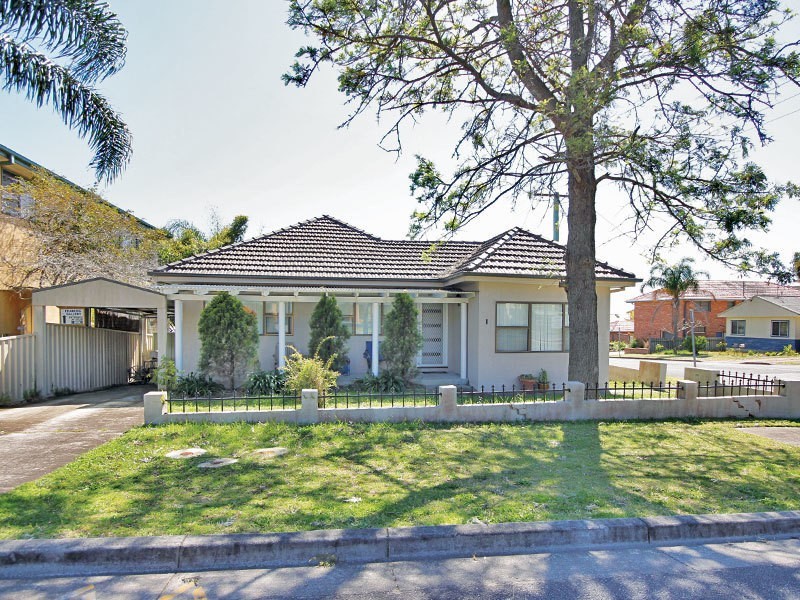 1 Moorooba Crescent, Nelson Bay NSW 2315