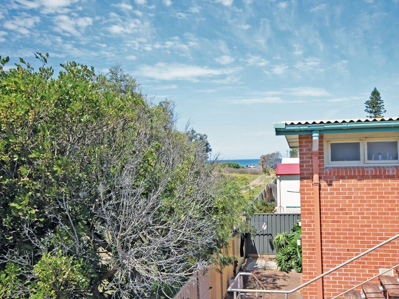 4 Fishermans Bay Road, Anna Bay NSW 2316