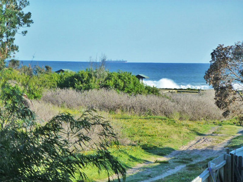 4 Fishermans Bay Road, Anna Bay NSW 2316