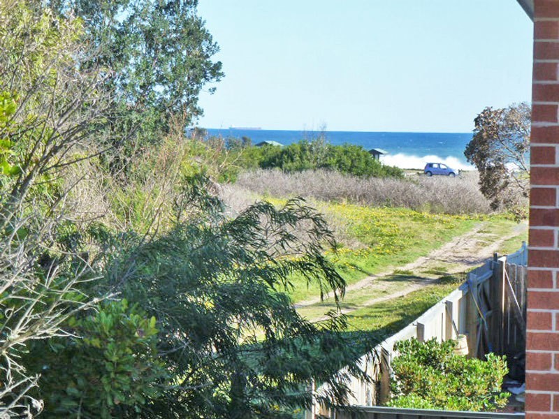 4 Fishermans Bay Road, Anna Bay NSW 2316