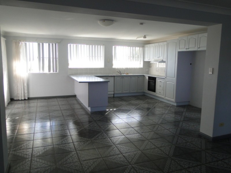 1/4 Lyndel Close, Soldiers Point NSW 2317